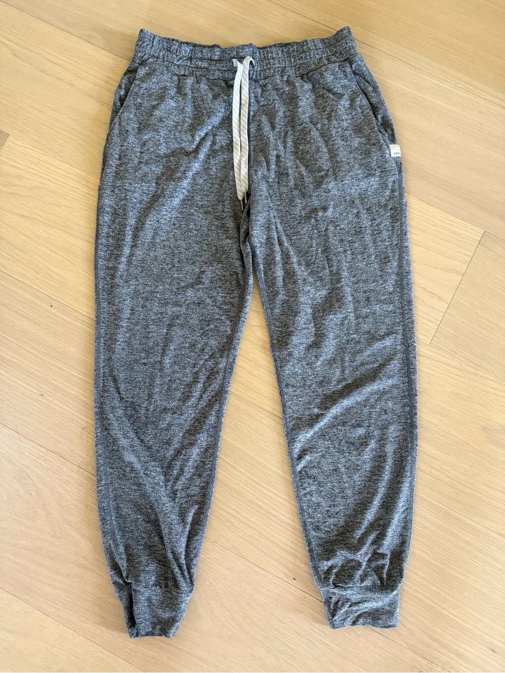 Vuori Gray performance Drawstring Jogger Pants